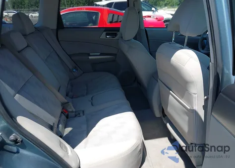 2009 Subaru Forester 2.5X из США, поврежденный, VIN JF2SH63679H738771